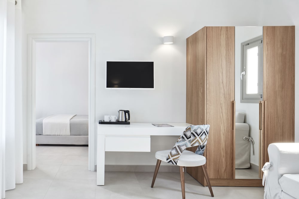 Costa Grand Resort & Spa — Hotel rooms in Kamari, South Aegean
