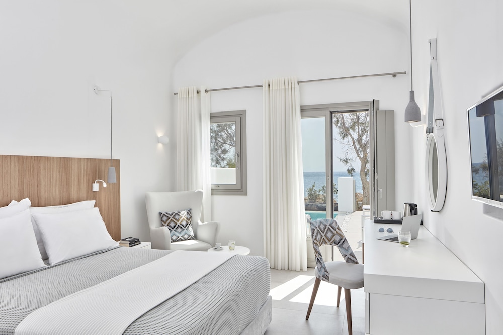 Costa Grand Resort & Spa — Hotel rooms in Kamari, South Aegean