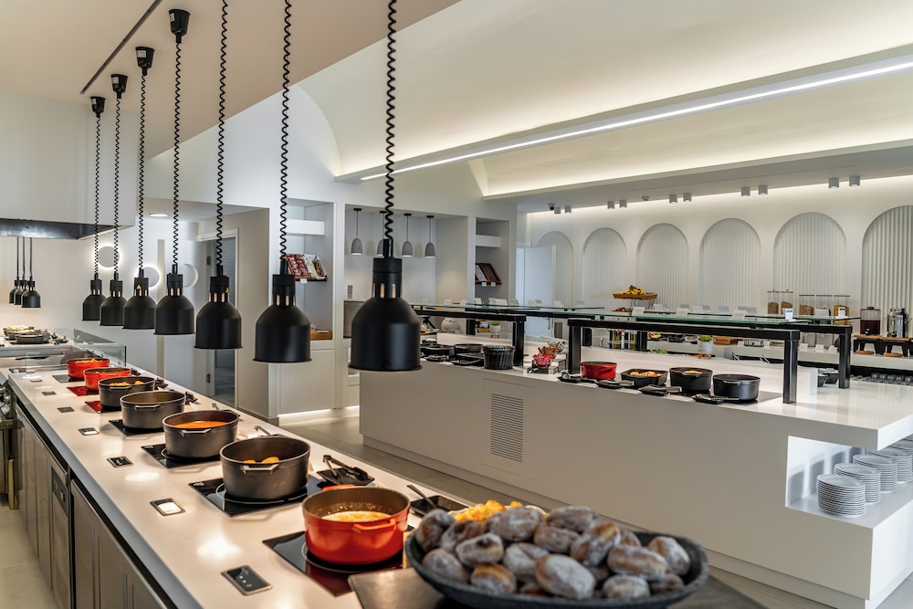 Costa Grand Resort & Spa — Restaurant & bars in Kamari, South Aegean