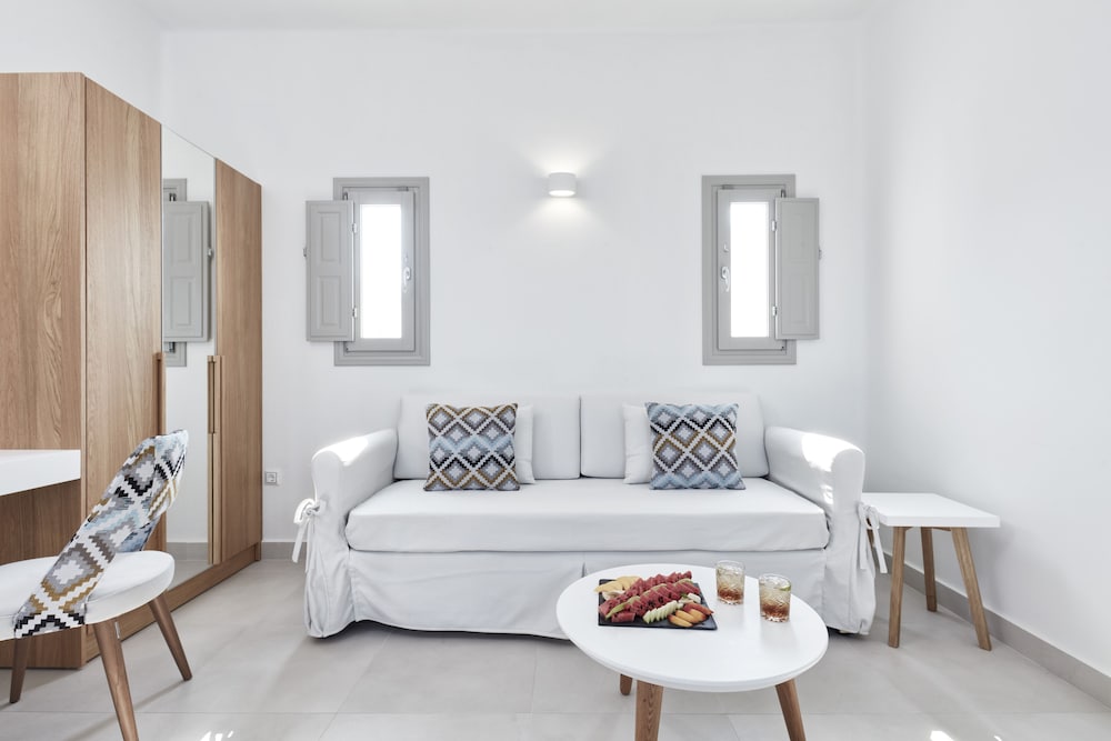 Costa Grand Resort & Spa — Hotel rooms in Kamari, South Aegean