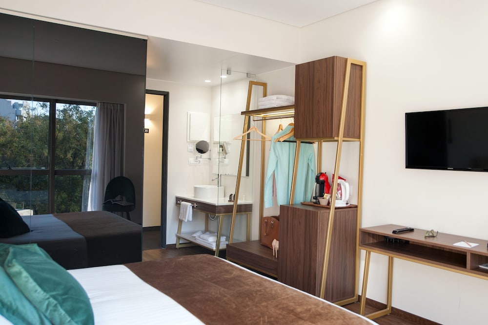 B4B Athens Signature Hotel — Hotel rooms in Athens, Attica