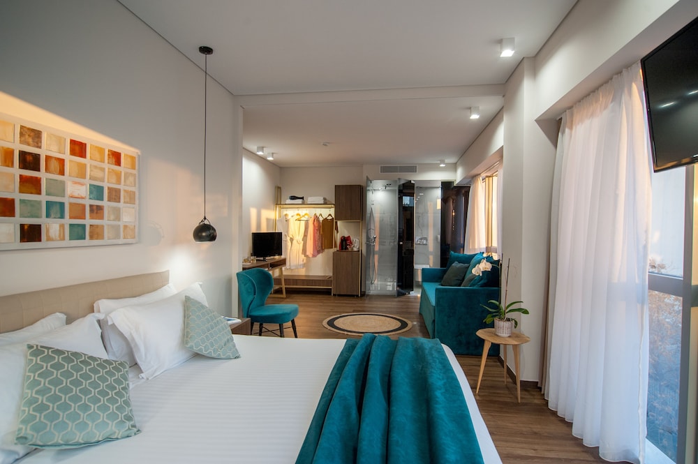B4B Athens Signature Hotel — Hotel rooms in Athens, Attica
