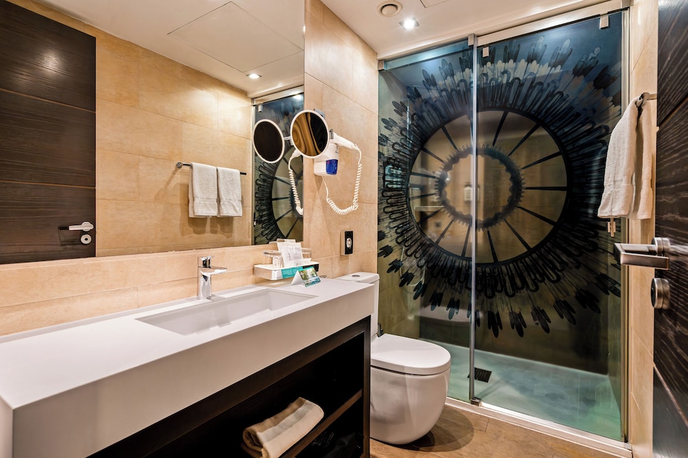 Hotel Indigo Barcelona - Plaza Catalunya by IHG — Hotel rooms in Barcelona, Catalonia