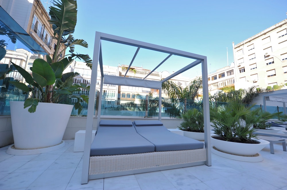 Hotel Indigo Barcelona - Plaza Catalunya by IHG — Hotel building in Barcelona, Catalonia