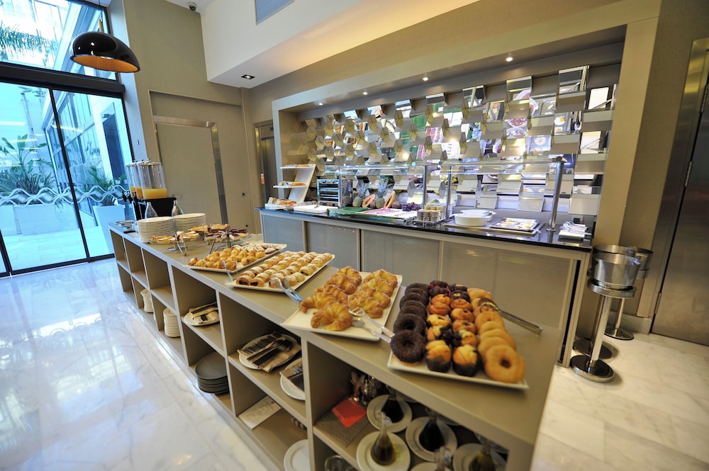 Hotel Indigo Barcelona - Plaza Catalunya by IHG — Restaurant & bars in Barcelona, Catalonia