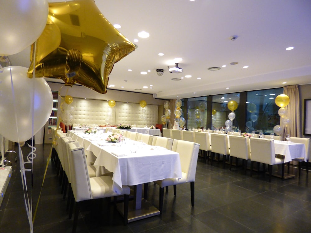 Hotel Indigo Barcelona - Plaza Catalunya by IHG — Restaurant & bars in Barcelona, Catalonia