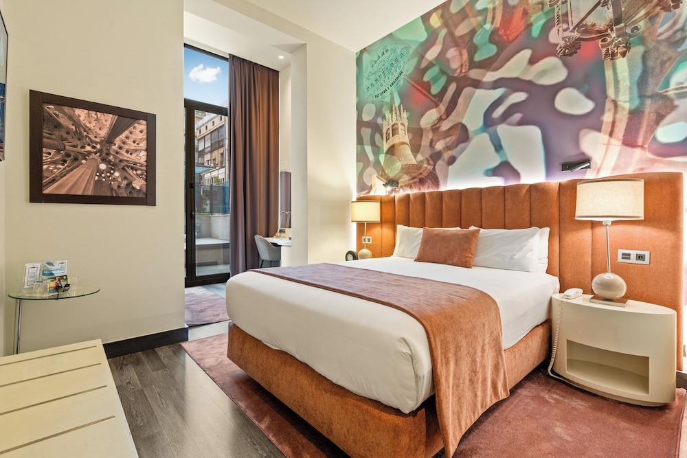 Hotel Indigo Barcelona - Plaza Catalunya by IHG — Hotel rooms in Barcelona, Catalonia