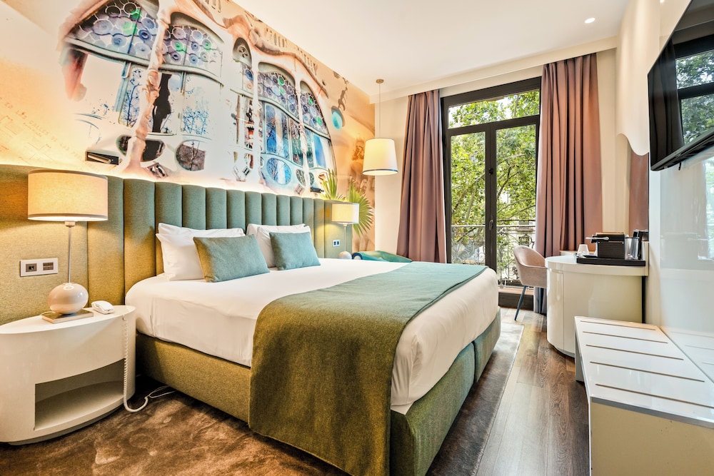 Hotel Indigo Barcelona - Plaza Catalunya by IHG — Hotel rooms in Barcelona, Catalonia