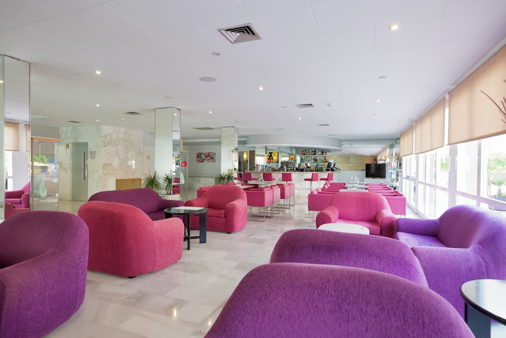 Hotel JS Sol de Can Picafort - Adults Only — Restaurant & bars in Can Picafort, Balearic Islands