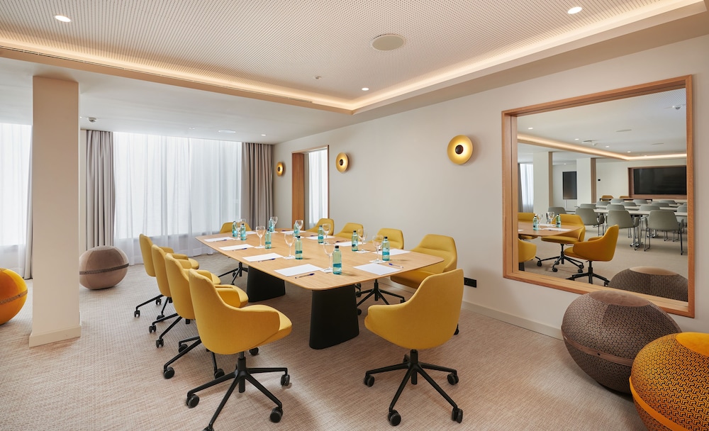 Protur Sa Coma Playa Hotel & Spa — Hotel building in Sa Coma, Balearic Islands