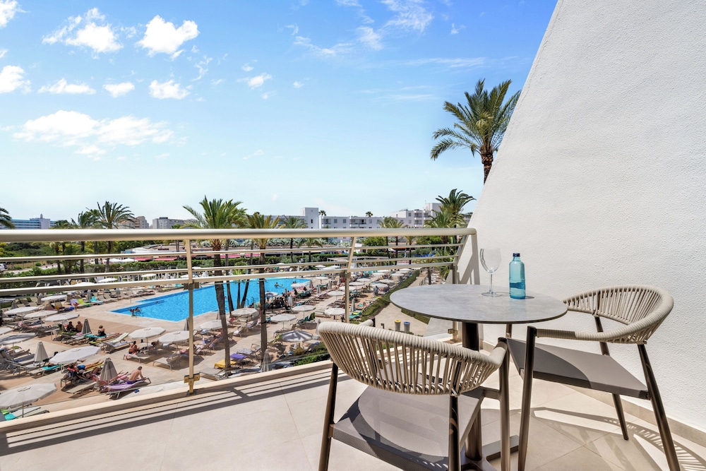 Protur Sa Coma Playa Hotel & Spa — Swimming pool in Sa Coma, Balearic Islands
