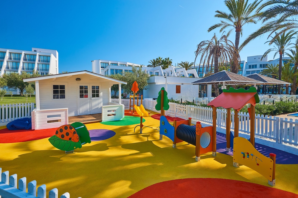 Protur Sa Coma Playa Hotel & Spa — Attractions for children in Sa Coma, Balearic Islands