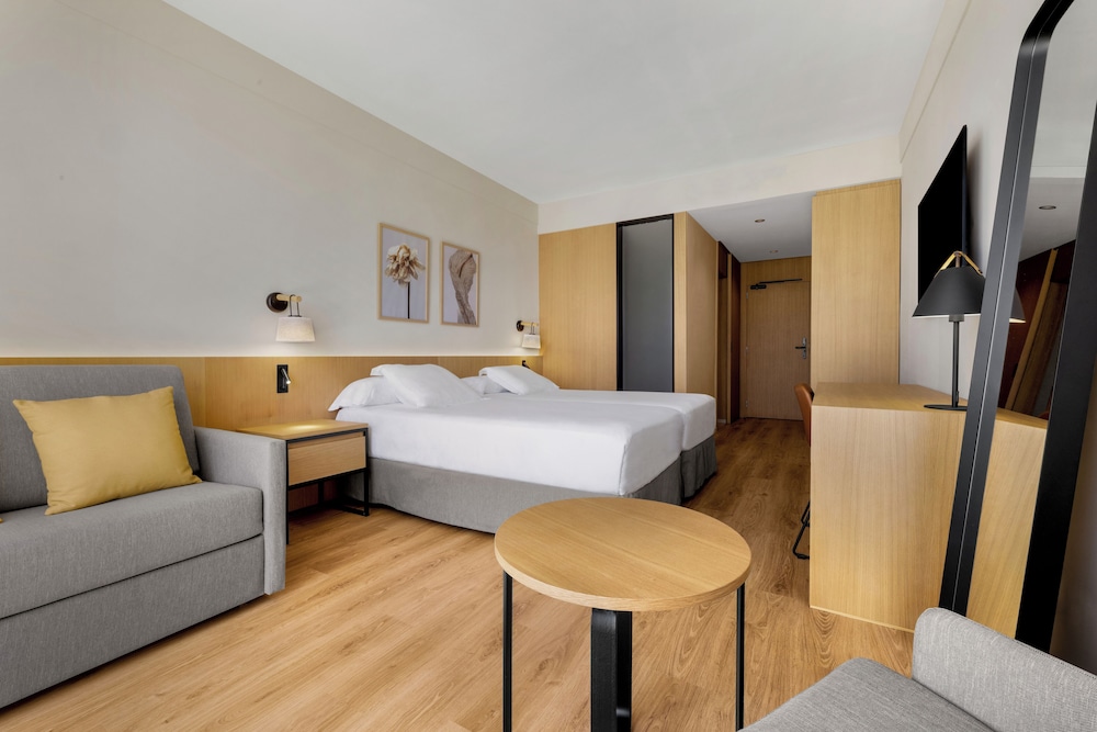 Protur Sa Coma Playa Hotel & Spa — Hotel rooms in Sa Coma, Balearic Islands