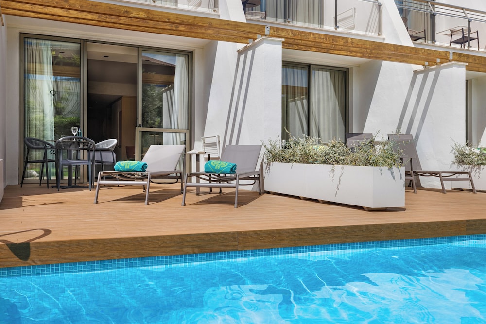 Protur Sa Coma Playa Hotel & Spa — Swimming pool in Sa Coma, Balearic Islands