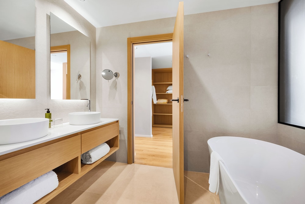 Protur Sa Coma Playa Hotel & Spa — Hotel rooms in Sa Coma, Balearic Islands