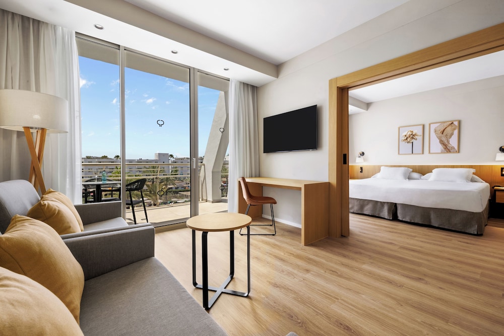 Protur Sa Coma Playa Hotel & Spa — Hotel rooms in Sa Coma, Balearic Islands
