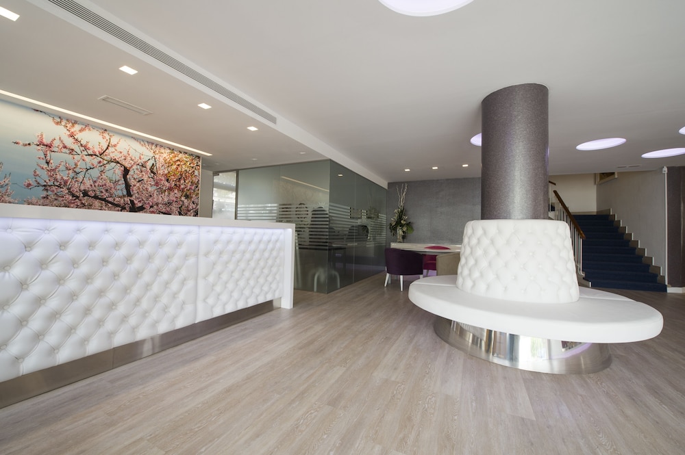 Hotel Venecia Paguera — Spa in Peguera, Balearic Islands