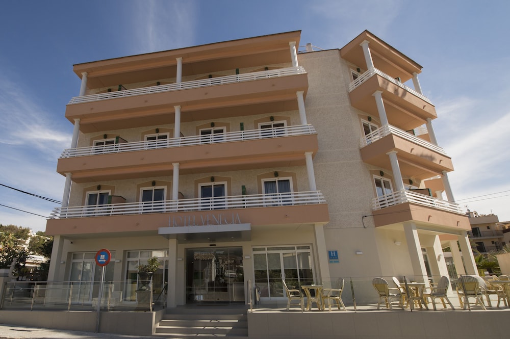 Hotel Venecia Paguera — Hotel building in Peguera, Balearic Islands