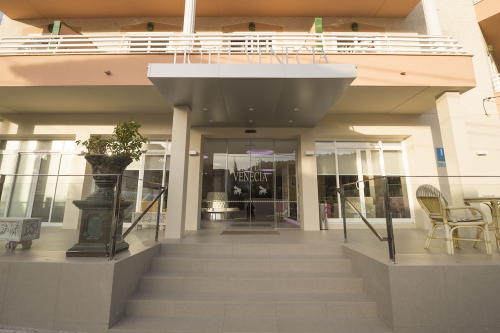 Hotel Venecia Paguera — Hotel building in Peguera, Balearic Islands