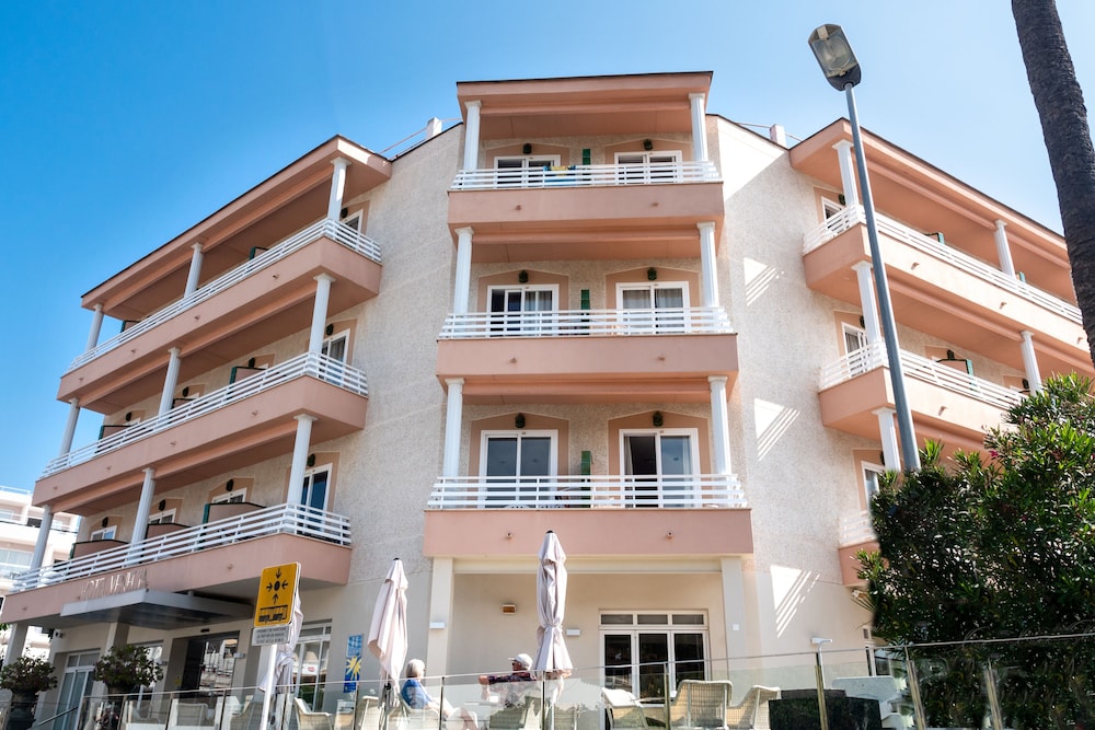 Hotel Venecia Paguera — Hotel building in Peguera, Balearic Islands