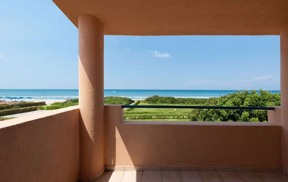 Ammoudia Maisonettes — Beach in Acharavi, Ionian Islands