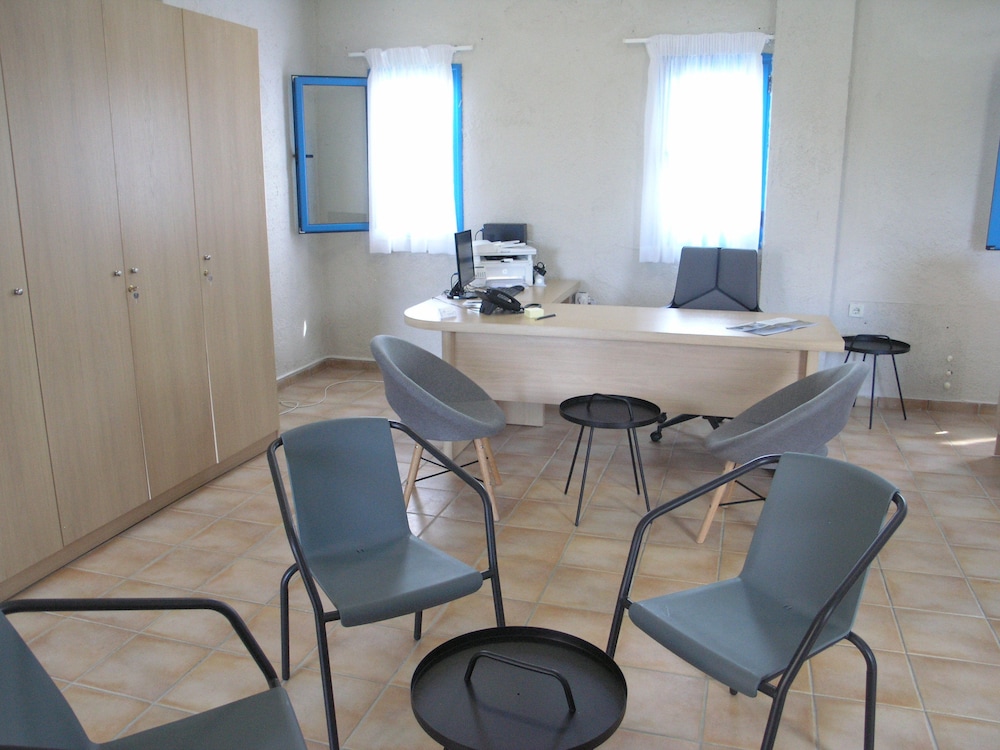 Ammoudia Maisonettes — Hotel rooms in Acharavi, Ionian Islands