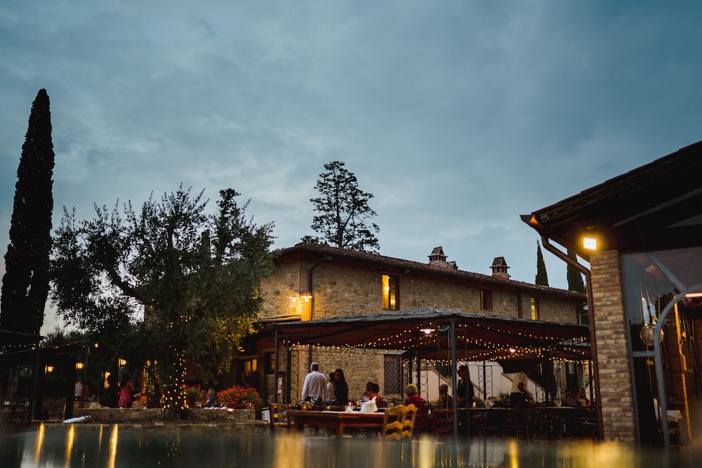 Tenuta Castellare di Tonda — Restaurant & bars in Montaione, Tuscany