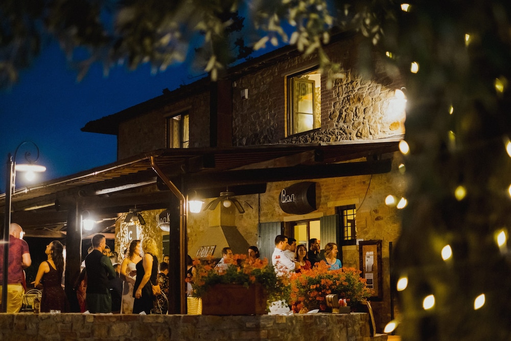 Tenuta Castellare di Tonda — Restaurant & bars in Montaione, Tuscany