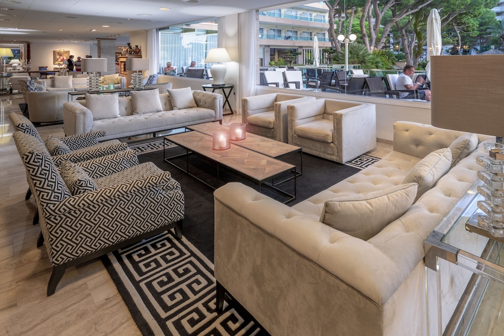 Las Vegas — Restaurant & bars in Salou, Catalonia