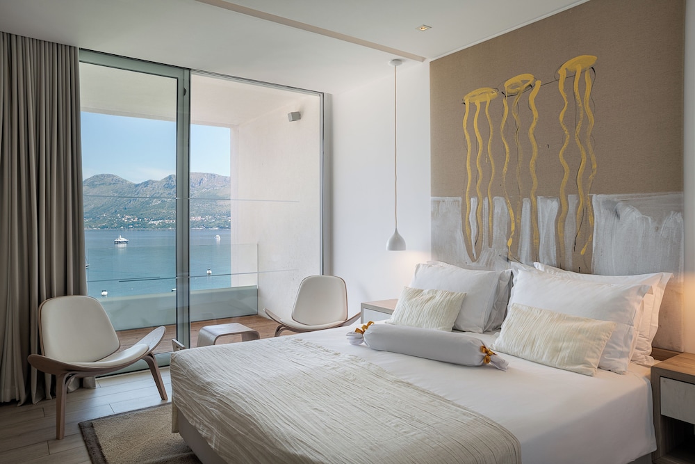 Hotel Cavtat — Hotel rooms in Konavle, Dubrovnik-Neretva