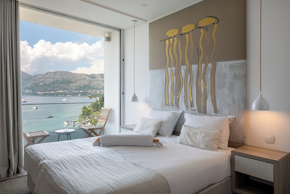 Hotel Cavtat — Hotel rooms in Konavle, Dubrovnik-Neretva