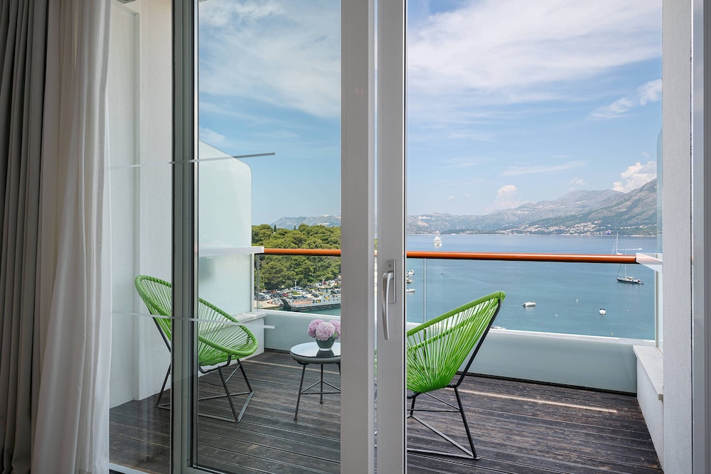 Hotel Cavtat — Hotel rooms in Konavle, Dubrovnik-Neretva