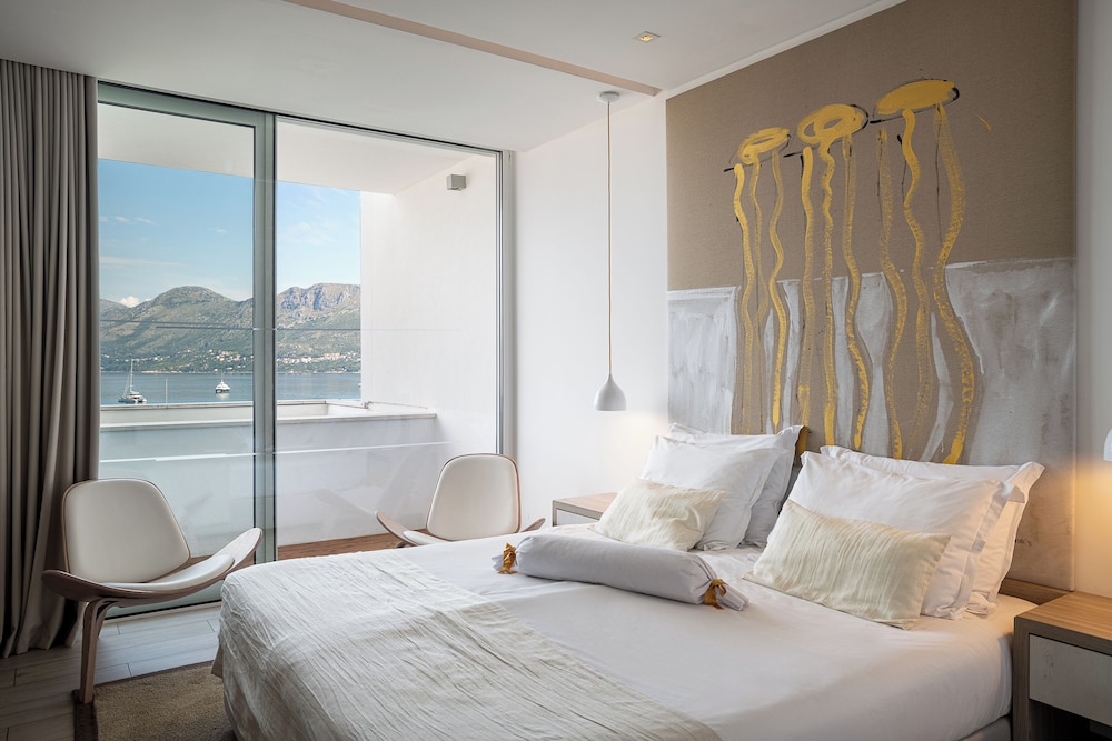 Hotel Cavtat — Hotel rooms in Konavle, Dubrovnik-Neretva