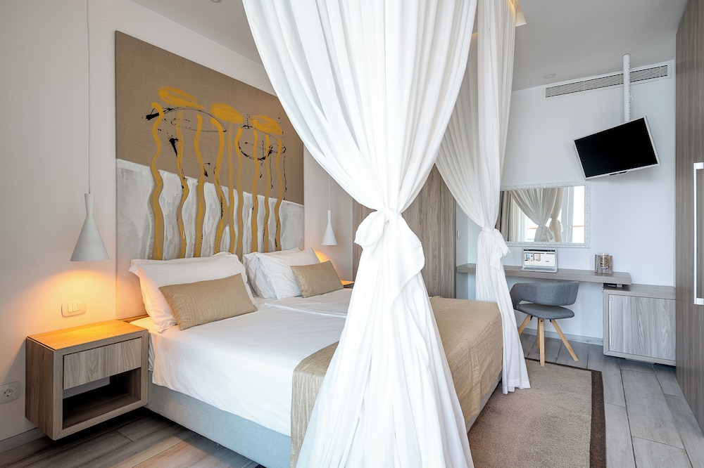Hotel Cavtat — Hotel rooms in Konavle, Dubrovnik-Neretva