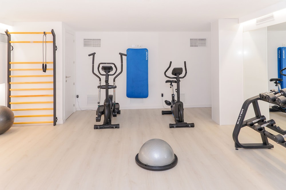 Olympus Palace — Sports & recreation in Salou, Catalonia