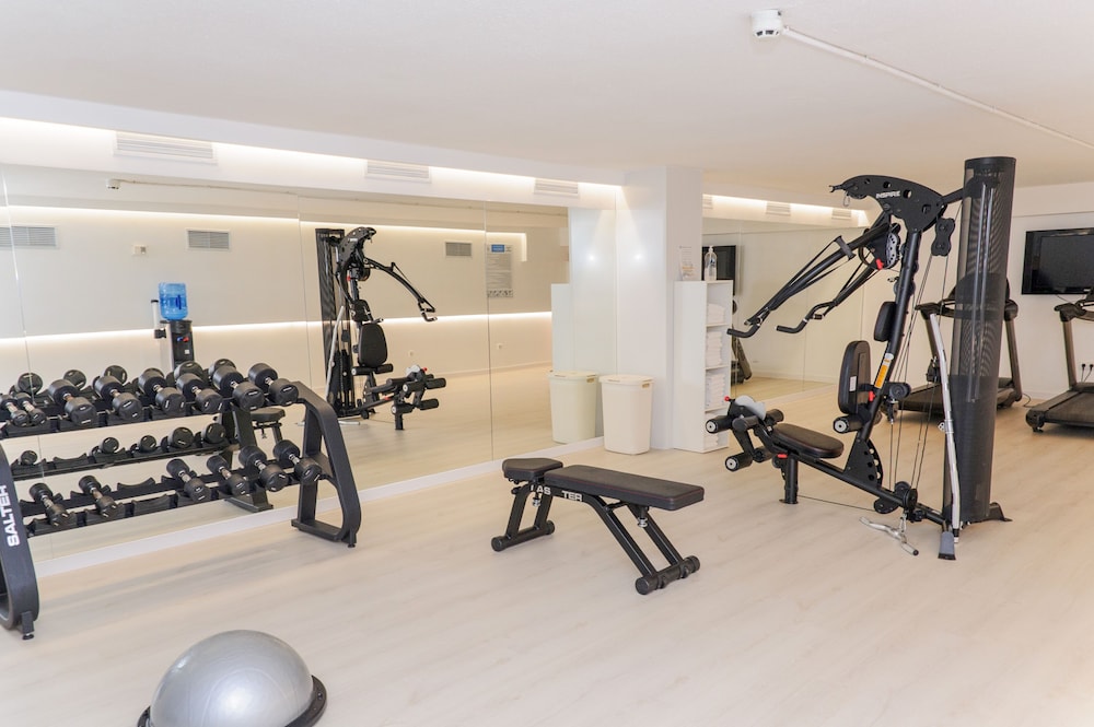 Olympus Palace — Sports & recreation in Salou, Catalonia