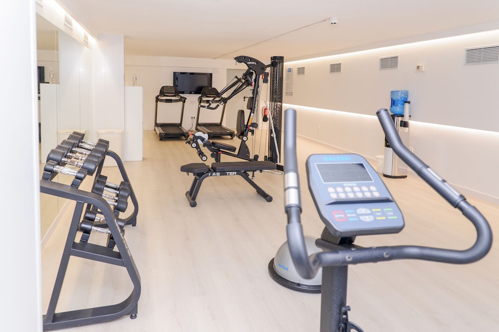 Olympus Palace — Sports & recreation in Salou, Catalonia