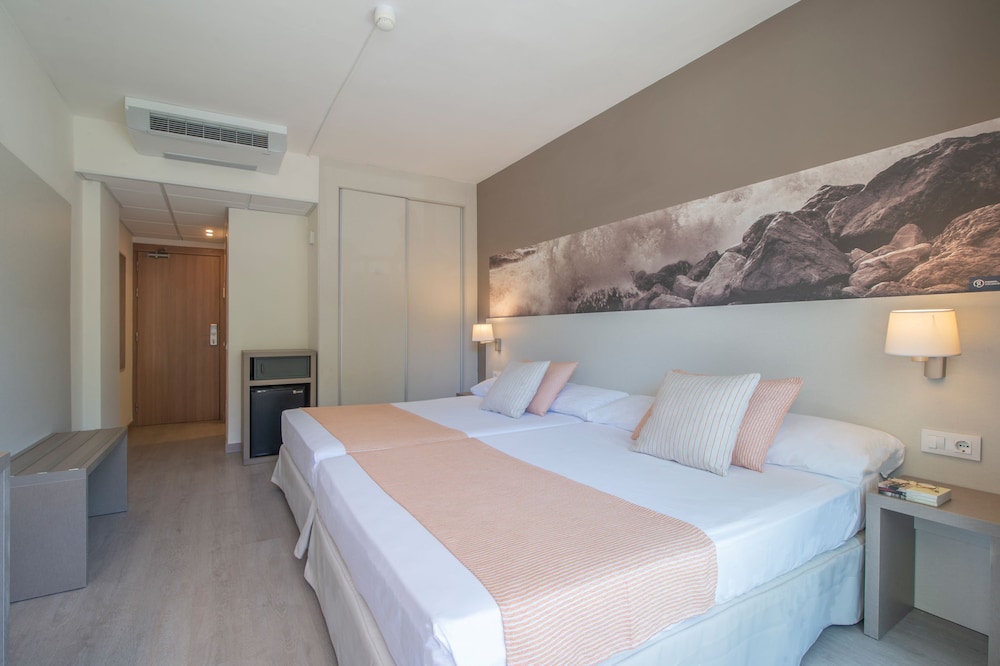 Hotel Salou Sunset (Adults Recommended) by Pierre & Vacances — Rooms in Salou, Catalonia