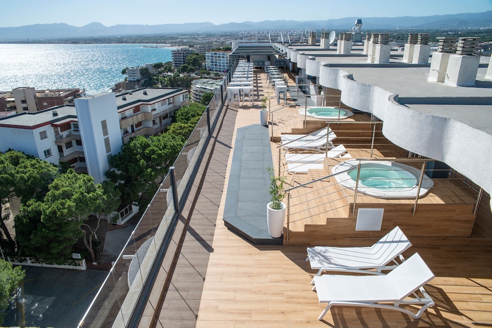 Hotel Salou Sunset (Adults Recommended) by Pierre & Vacances — Outdoor in Salou, Catalonia