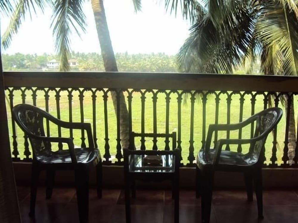 Ala Goa Resort — Hotel rooms in Betalbatim, Goa