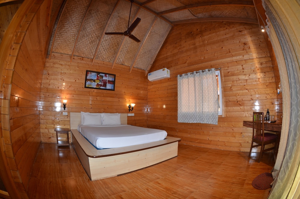 Ala Goa Resort — Hotel rooms in Betalbatim, Goa