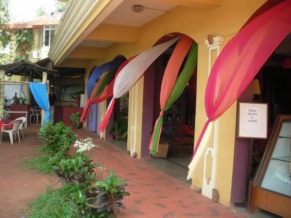Ala Goa Resort — Restaurant & bars in Betalbatim, Goa