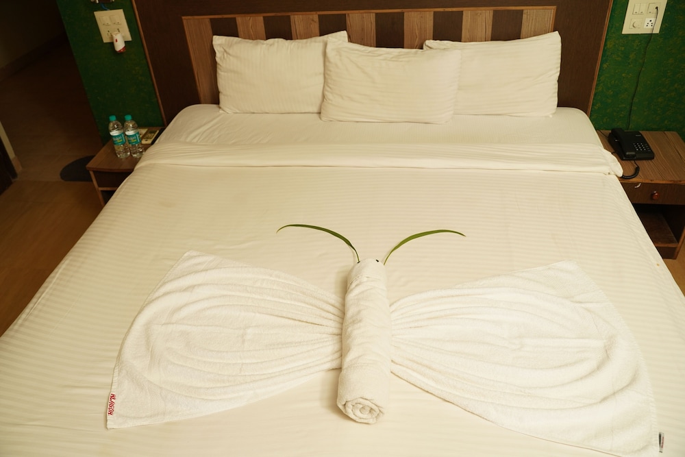 Ala Goa Resort — Hotel rooms in Betalbatim, Goa