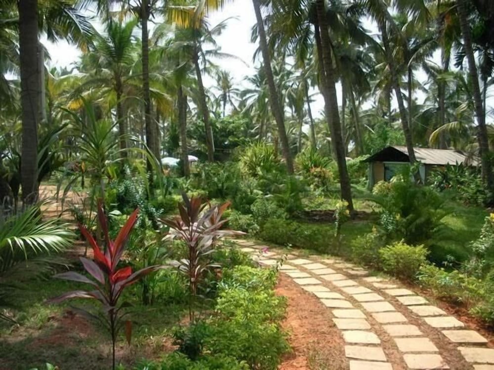 Ala Goa Resort — Attractions in the area in Betalbatim, Goa