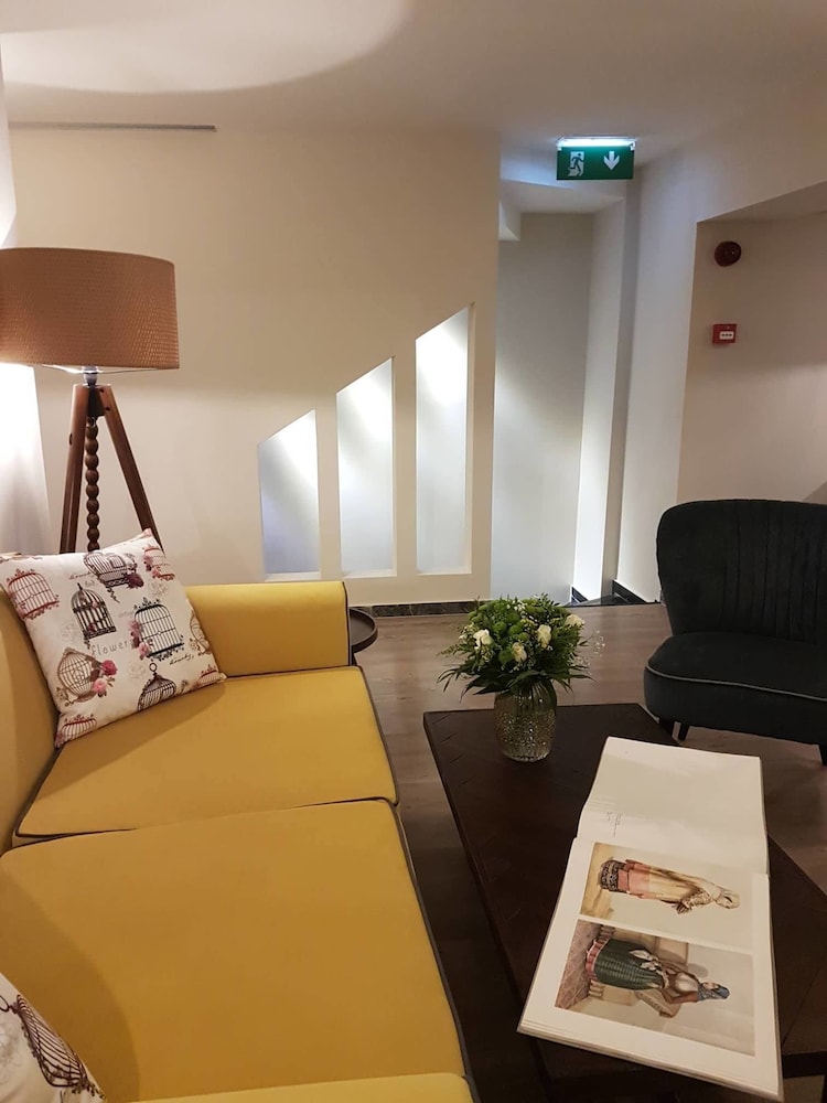 Metaxa Hotel — Hotel building in Heraklion