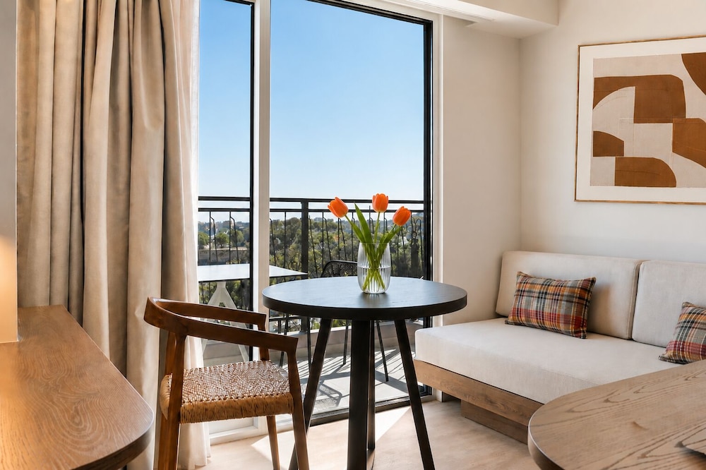 Metaxa Hotel — Hotel rooms in Heraklion