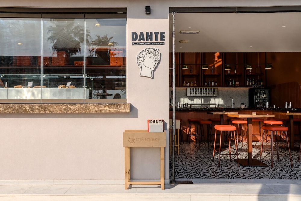 Metaxa Hotel — Restaurant & bars in Heraklion