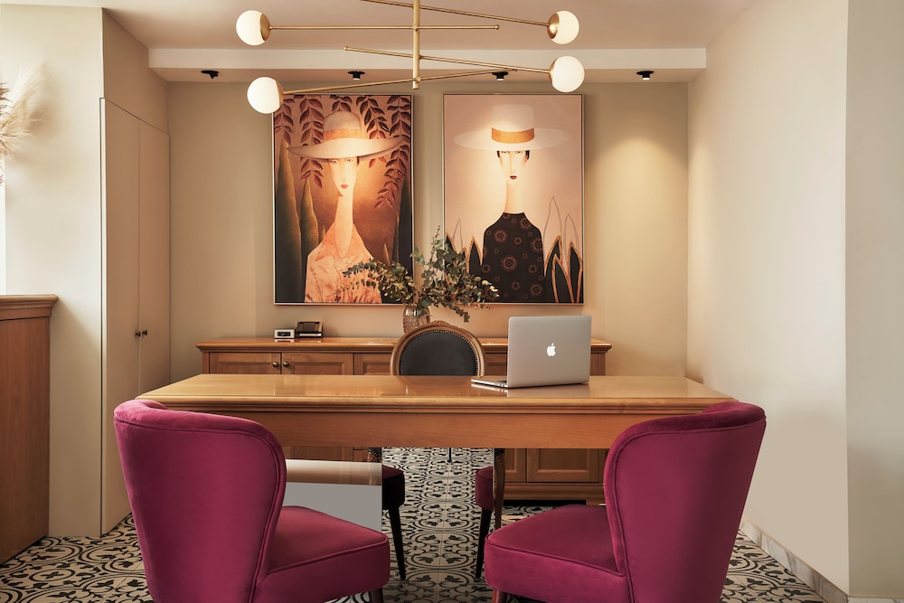 Metaxa Hotel — Hotel rooms in Heraklion