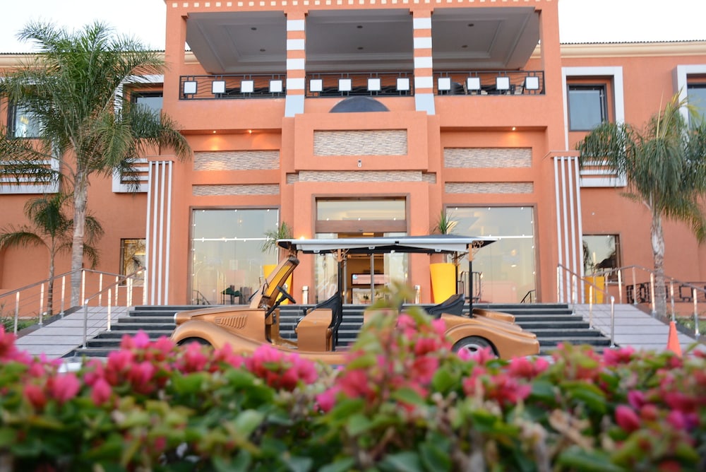 Pickalbatros AquaFunClub Allinclusive Marrakech — Hotel building in Sidi Abdallah Rhiat, Marrakech-Tensift-Al Haouz