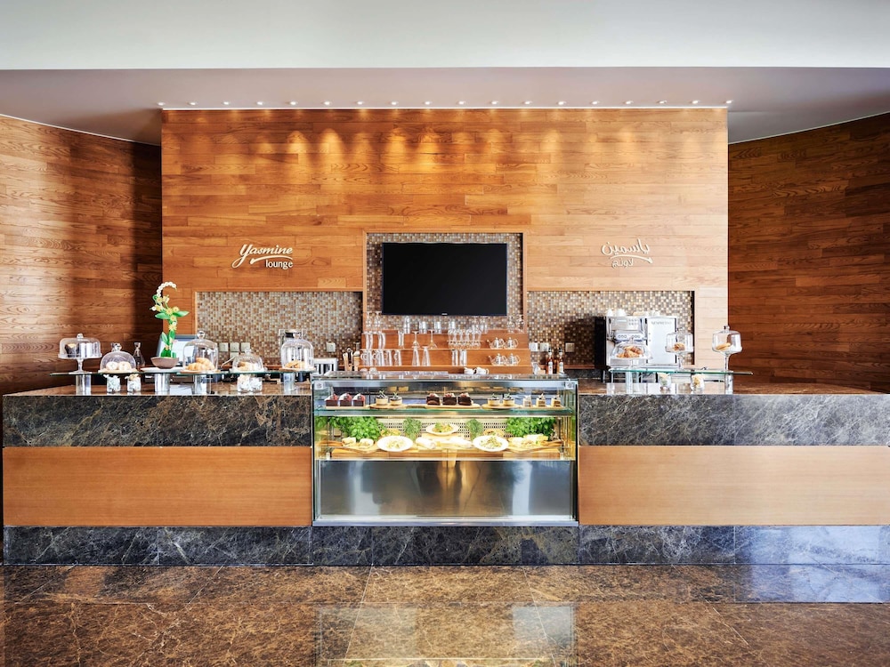 Swissotel Al Ghurair — Restaurant & bars in Dubai